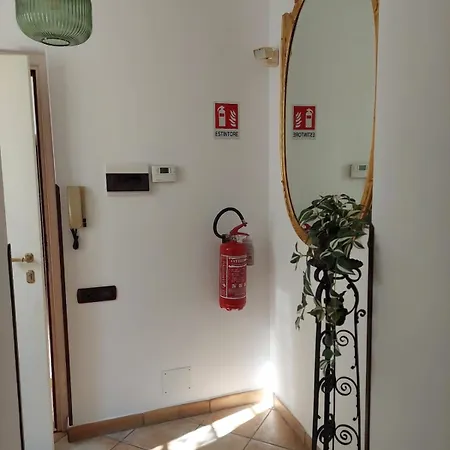 شقة La Casa Di Zoe Locazione Turistica